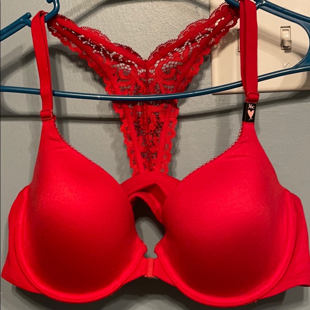 BNWT Demi racer back lace in lipstick